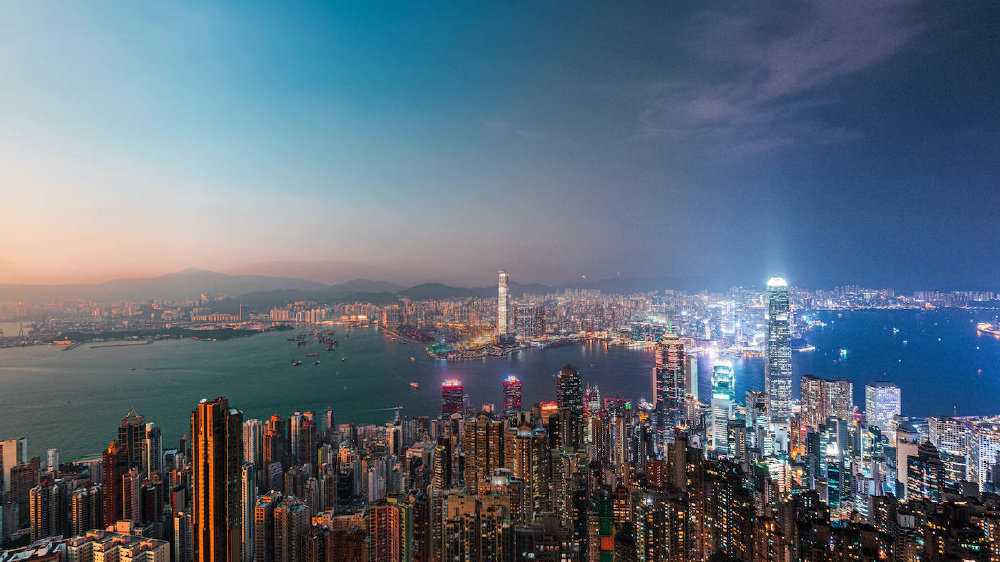 不自觉的历史｜在同一艘诺亚方舟上